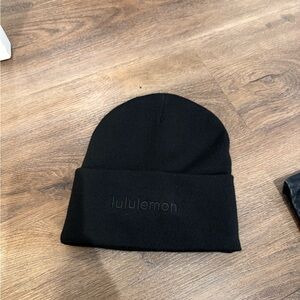lululemon athletica Classic Black Knit Hat